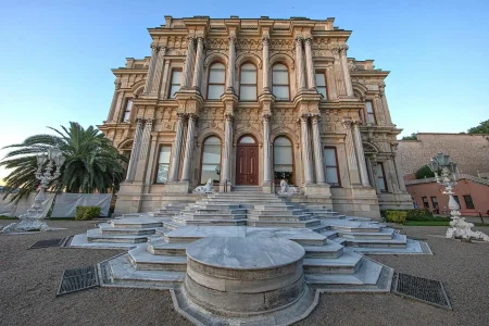 Bosphorus Cruise with Two Continets