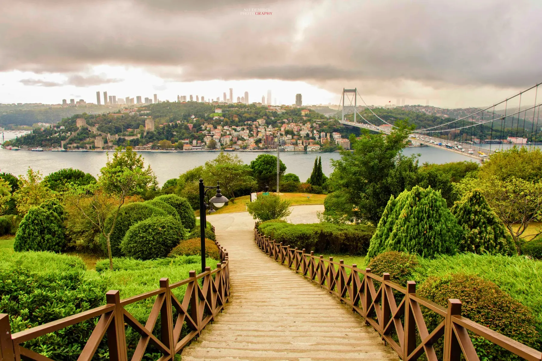 Bosphorus Cruise with Two Continets