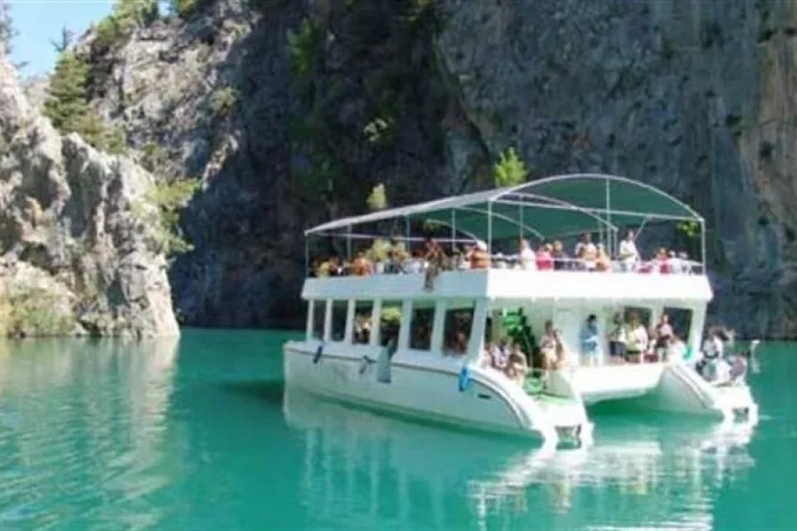Natural Wonder Green Canyon Boat Tour