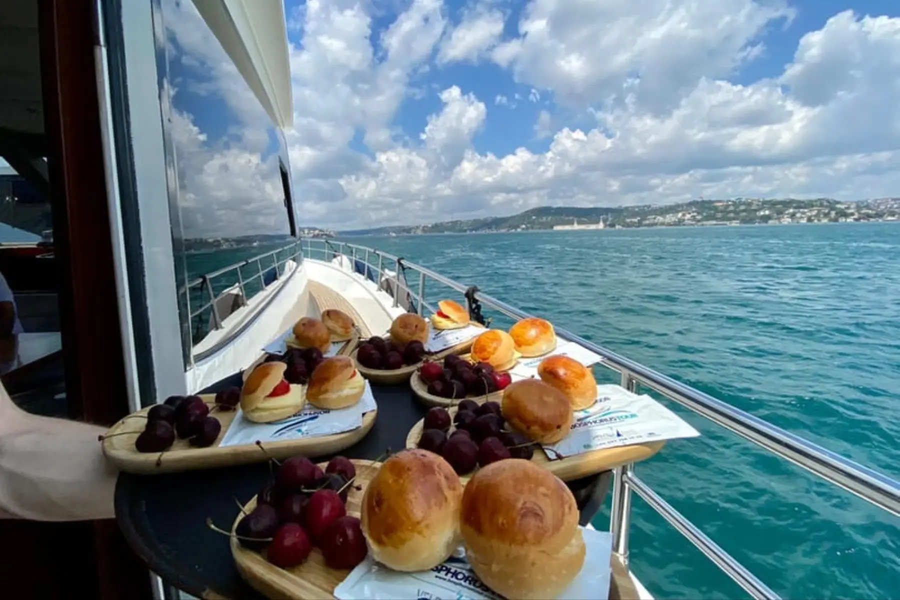 3 Hours Boshporus Tour Istanbul