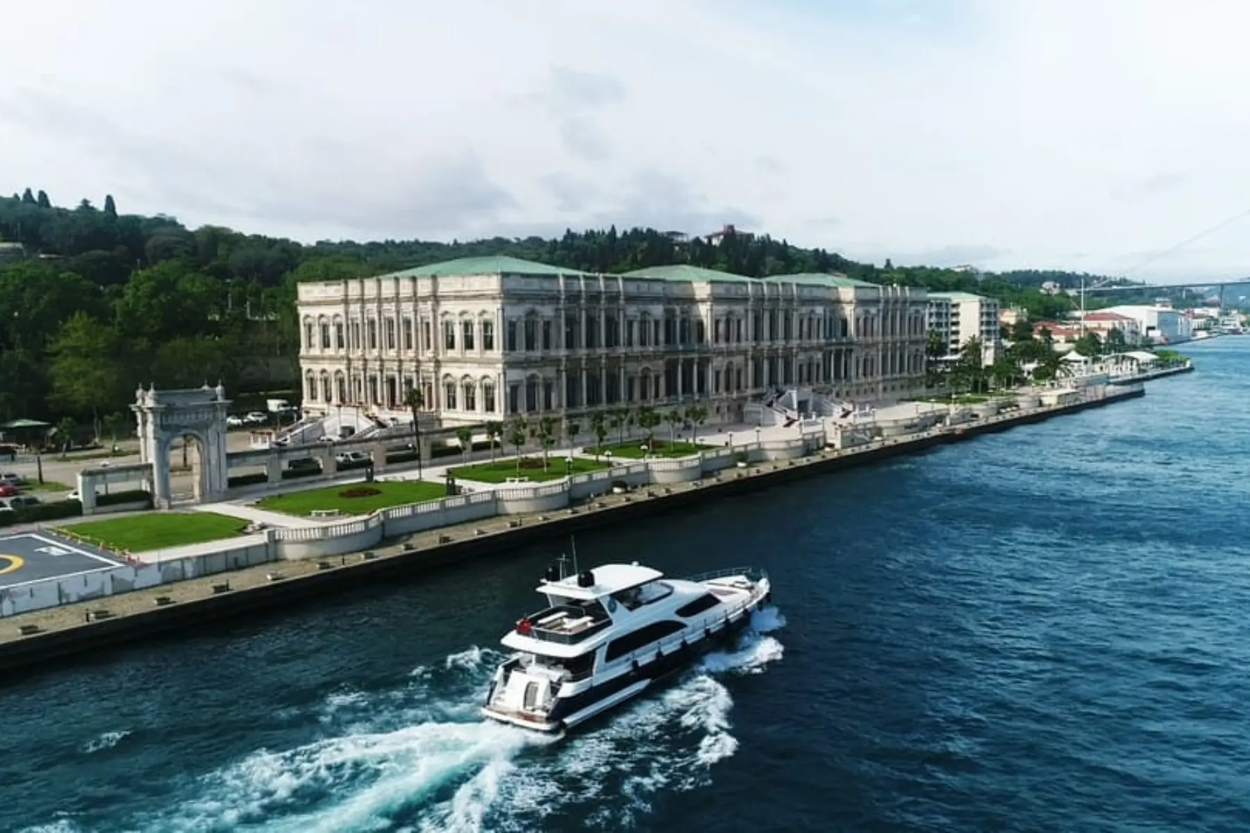 3 Hours Boshporus Tour Istanbul